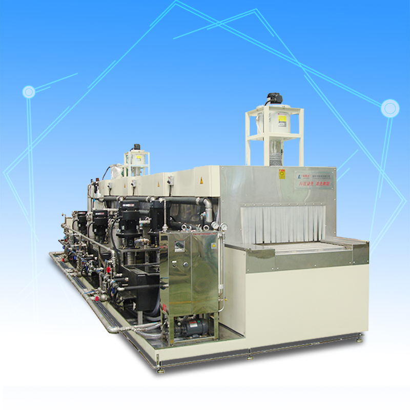 Auto parts spray cleaning and drying machine